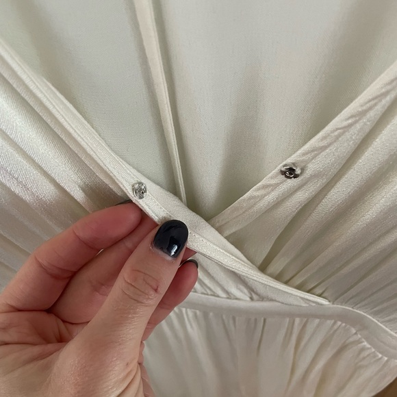 XS white satin House of Harlow jumpsuit - Picture 7 of 8